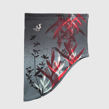 Ielādēt video galerijas pārlūkā, Women's A-line running skirt with an ombre (burgundy and pink) base and a Strelitzia floral pattern. The skirt has built-in black mid-length shorts with side pockets and a zipper pocket on the back.