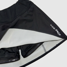 Load image into Gallery viewer, Lightweight running skirt with inner shorts and pockets - BLACK FOX