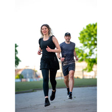 Ielādēt video galerijas pārlūkā, MAZĀ MELNĀ SKRIEŠANAS KLEITIŅA