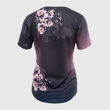 Ielādēt video galerijas pārlūkā, Black t-shirt with floral designs on a light gray background