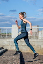 Ielādēt video galerijas pārlūkā, Printed high waist leggings with zipped back pocket - ENDURANCE - Fox-Pace