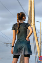 Ielādēt video galerijas pārlūkā, Printed short-sleeve running dress with pockets - AQUAMARINE - Fox-Pace
